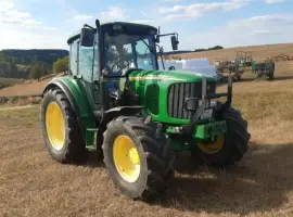 Трактор John Deere 6220 SE