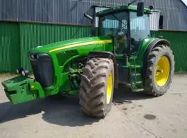 Зображення для оголошення Трактор колісний John Deere 8220
