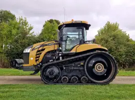 Зображення для оголошення Трактор гусеничний Challenger MT 755 E