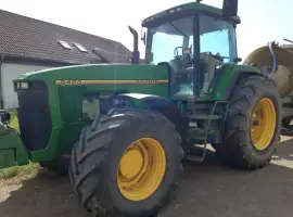 Зображення для оголошення Трактор John Deere 8400