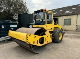 Зображення для оголошення Bomag BW 213 DH-4 2010 року