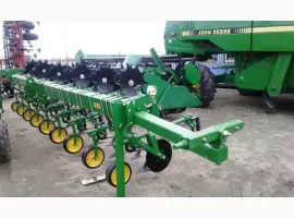 Культиватор пропашной John Deere 845