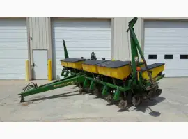 Пневматическая Сеялка пропашная John Deere 1750 8 рядная с No-Til