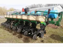 Сівалка точного висіву Great Plains YP825