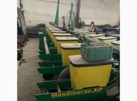 Сеялка точного высева пневматическая John Deere 1710