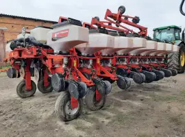 Сівалка пропашна 16-ти рядкова пневматична Massey Ferguson 555 TFF