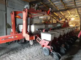 Сеялка пропашная WHITE 8180 16-ти рядная вакуум Precision Planting