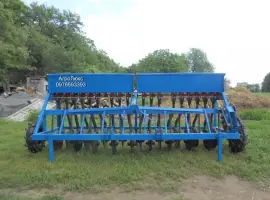 Сівалка причіпна.Сеялка прицепная Зерновая GreenTerraБюджет