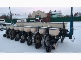 Сівалка просапна (Kinze) Кінзе - 8 ряд. (Б/У)