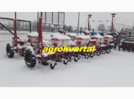 Сигналка Нива 12+ я сеялка УПС-8 На выставочной площадке в Днепре