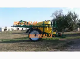 Обприскувач причіпний Оп-2000 зі штангою 21 м.Оснащений потужним (160л / хв.)