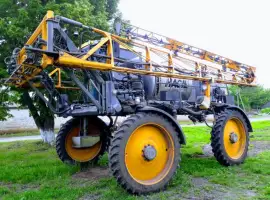 Обприскувач самохідний HAGIE STS 12