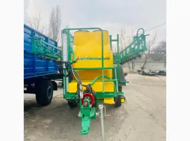 Обприскувач причіпний 3000 л штанга 21 м