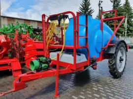 Оприскувач причепний кропілка причепна 2000 2500 л Польща