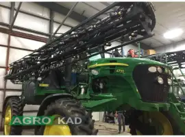 Самоходный опрыскиватель John Deere 4730 (1)