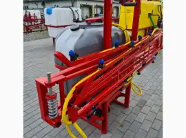 Навісний польовий обприскувач 300 л штанга 10 м