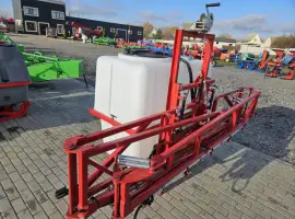 Обприскувач для захисту рослин ОНШ-800 л з 3-х поз. форсунками штанга 14