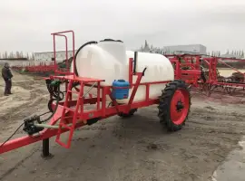 Новий причіпний обприскувач ОСШ 2000