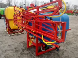 Оприскувачі з баком 1000 л