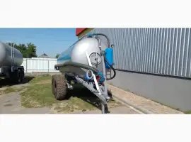 Бочка навозу МЖТ-8 вакумна з розкидачем