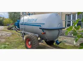 Бочка навоз МЖТ-6 (6м3) вакумна з розкидачем від виробника