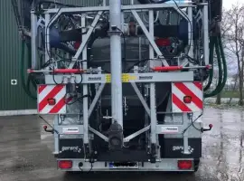 Причіпний розкидач органічних добрив Vogelsang SwingUp 18m Schleppschuh BaseRunner