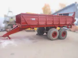 ПРТ-10 гноєрозкидач