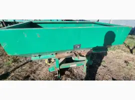 Розкидач мінеральних добрив МВД-1.2