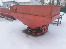 Розкидач мін.добрив RAUCH MDS935M б/у