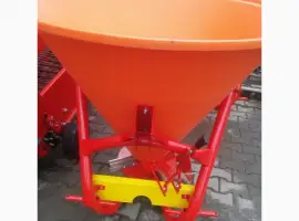 Розкидач міндобрив