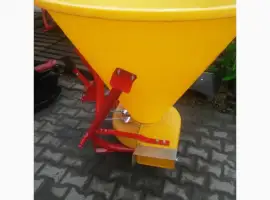 Розкидач міндобрив