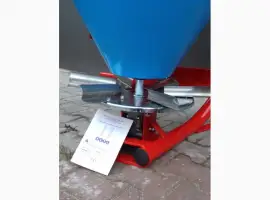 Розбрасиватель удобрений