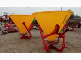 Польський розкидач 500 кг фірми Jar-Met Польща