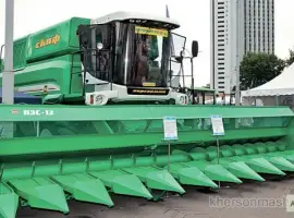 Жатка для уборки подсолнечника ПЗС-12