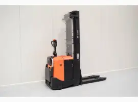 Зображення для оголошення Штабелер электрический поводковый Toyota BT SPE 160 5.8м 1, 6т 2006