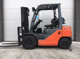 Зображення для оголошення Вилочный погрузчик Toyota 02-8FG25