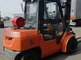 Зображення для оголошення Вилочный погрузчик газовый Toyota 02-7FG35 (Япония) 4т. кабина