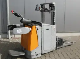 Зображення для оголошення Самоходний електроштабелер Still EXD-SF20 2013 року