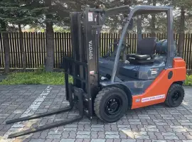 Зображення для оголошення Вилковий навантажувач кара 2.5т. Toyota 02-8FGF25 2014 3431 мотогодин