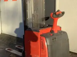 Зображення для оголошення Самоходный электроштабелер Linde 12L 2015 года 932 моточасов