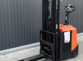 Зображення для оголошення Поводковий штабелер BT SPE125L 4.5м. підйом акб 88% 1438 мг