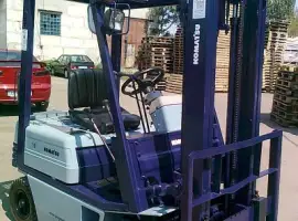 Зображення для оголошення Бензиновый погрузчик Komatsu FG10L-15