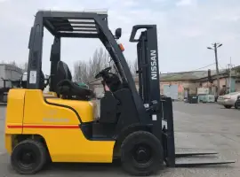 Зображення для оголошення Вилочный автопогрузчик газ-бензиновый Nissan P1F1M15D с полукабиной и печкой