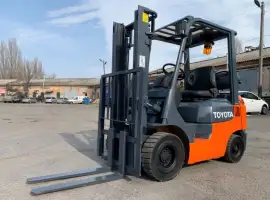 Зображення для оголошення Вилочний навантажувач Toyota 02-7FG18 на 1.8 тонни