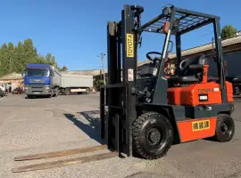 Зображення для оголошення Вилочный автопогрузчик/автонавантажувач Toyota на 1.5 тонны. Модель: 5FG15