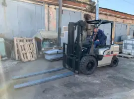 Зображення для оголошення Подовжувачі вил (відкритого типу) для автонавантажувача Марка: UA Модель: 2M