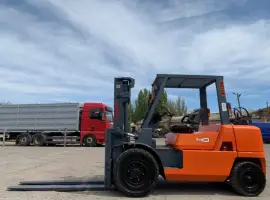Зображення для оголошення Вилочний навантажувач Nissan F04B40T-F29C на 4.5 тонни