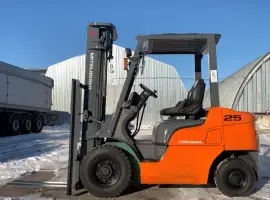 Зображення для оголошення Вилочний погрузчик Mitsubishi, на великих 12 колесах пневмо