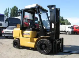 Зображення для оголошення Погрузчик дизельный Caterpillar DP30K грузоподъёмностью 3 тонны