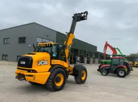 Зображення для оголошення JCB TM 420 2021 р